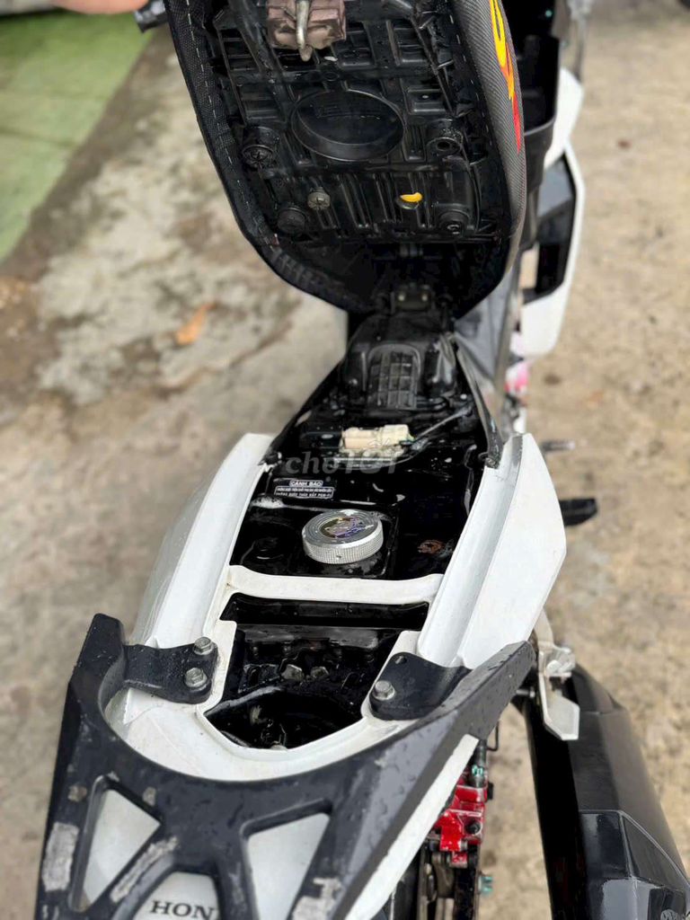 Honda Winner V1 Trắng đen Zin êm. Mua bán Xe máy tại Quận Bình Thuỷ Cần Thơ được đăng bởi Hồ Phi Tài  hình 5