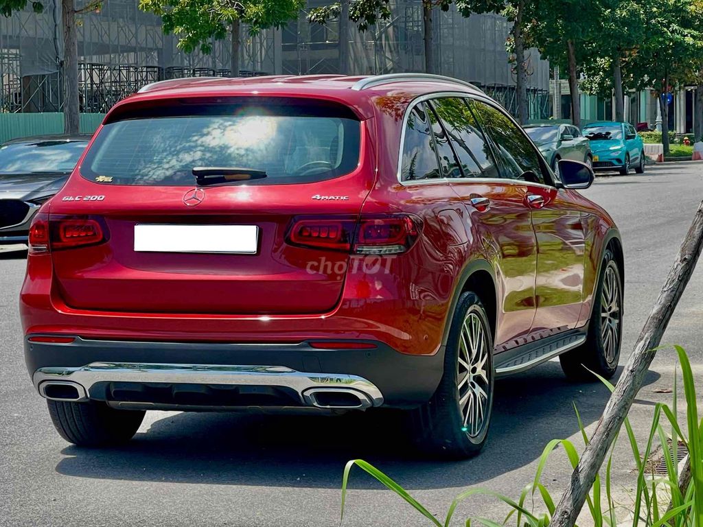 Мерседес GLC200 4matic 2022 V1 - 13 000 км, полный литраж