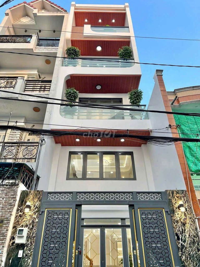 Дом на продажу на улице Ле Ван Куой_ Ма Ло: 4мx13м, 1 антресоль, 3 этажа