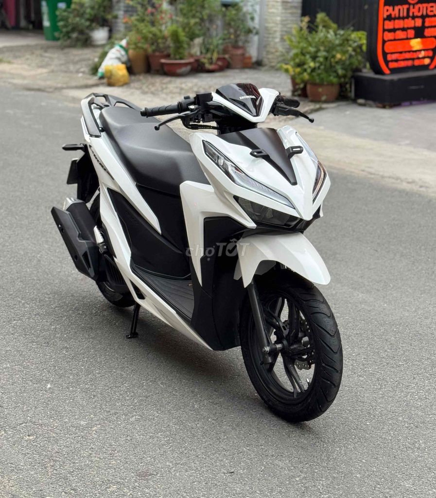 Honda Vario 150 2020 Trắng 13000 km. Mua bán Xe máy tại Quận Gò Vấp Tp Hồ Chí Minh được đăng bởi CHXM 86 chuyên bán xe trả góp hình 1