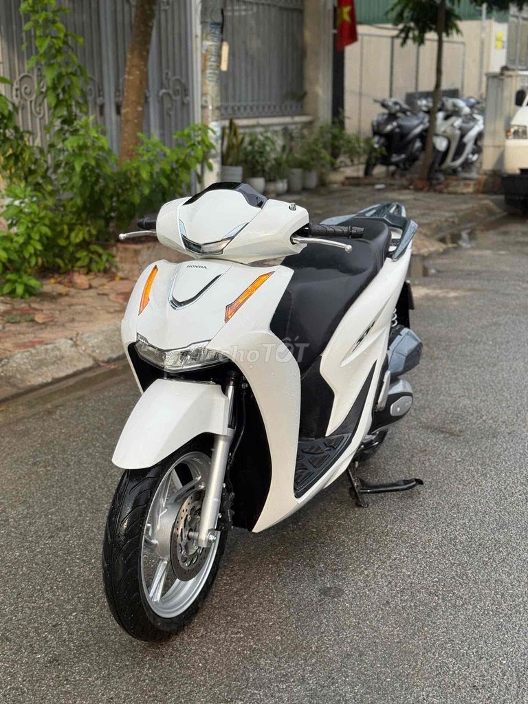 Honda SH 125i CBS 2026 Trắng 2700 km Siêu Lướt ✅✅✅