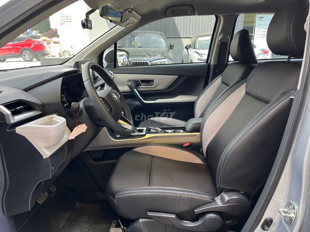 TOYOTA VELOZ CROSS 2022 XE GIA ĐÌNH LƯỚT VAY 75%. Mua bán Ô tô tại Quận Gò Vấp Tp Hồ Chí Minh được đăng bởi Hiếu hình 11