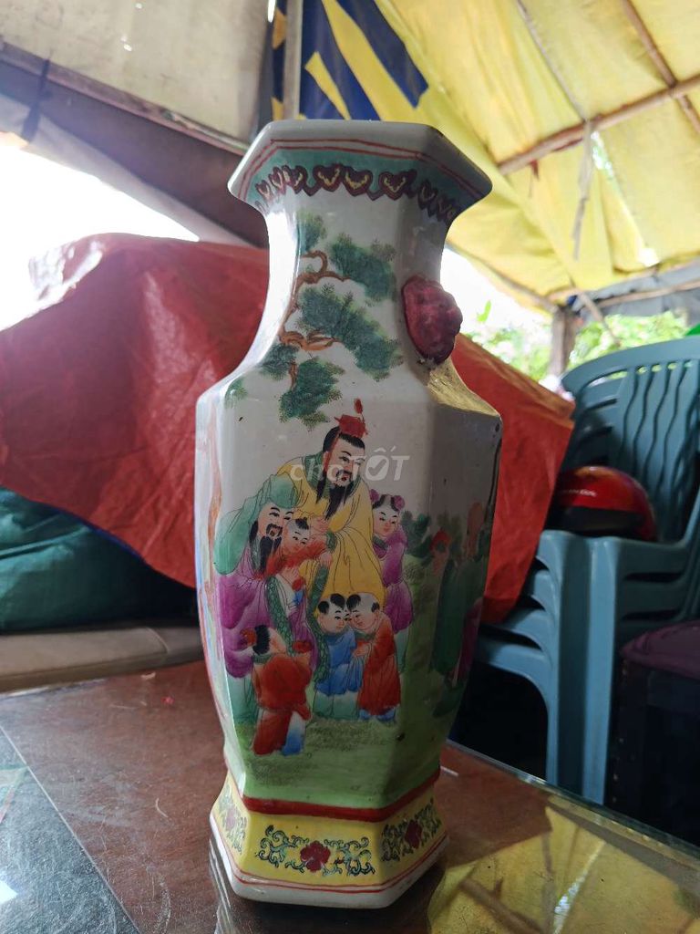 Bình lục giác Gốm sứ Trắng Phúc Lộc Thọ. Mua bán Đồ sưu tầm, đồ cổ tại Quận 8 Tp Hồ Chí Minh được đăng bởi Võ Văn Kiệt  hình 1