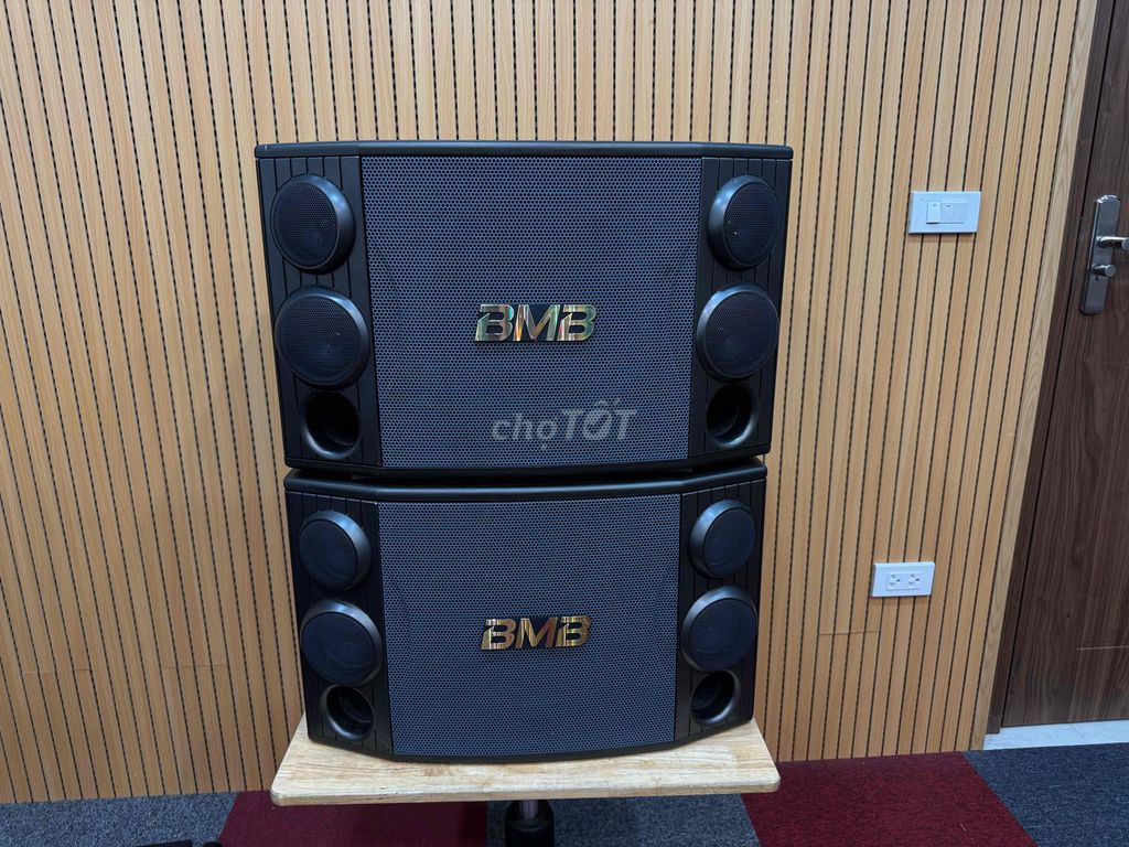 Loa karaoke BMB 2000c Đen bass 30cm. Mua bán Tivi, Âm thanh tại Quận Long Biên Hà Nội được đăng bởi Thắng âm thanh 1979 hình 1