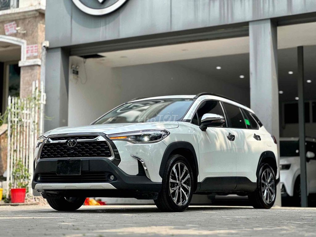 Toyota Corolla Cross 1.8V 2020 Белый 39 000 км