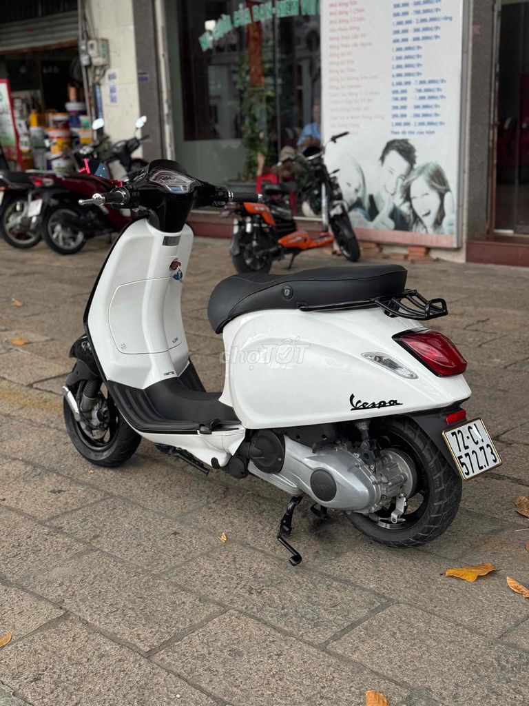 Vespa Sprint Đỏ Cherry và Trắng đen bs 72 zin. Mua bán Xe máy tại Thành phố Bà Rịa Bà Rịa - Vũng Tàu được đăng bởi Cửa Hàng Xe Máy Anh Luân hình 9