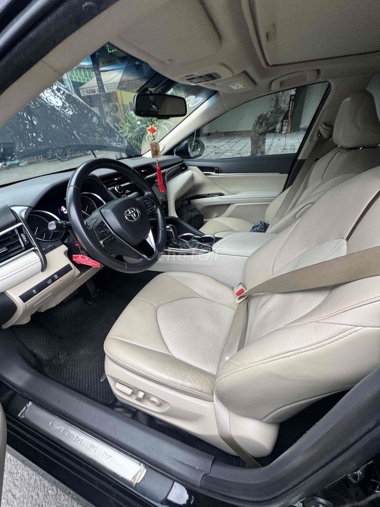 Toyota Camry 2021 2.5Q - 82000 km. Mua bán Ô tô tại Thành phố Thủ Đức Tp Hồ Chí Minh được đăng bởi Phan Hữu Hiếu hình 5