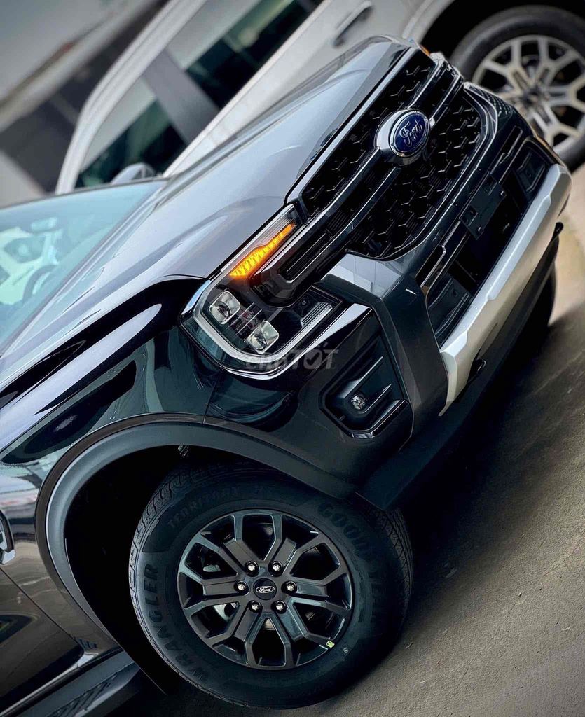 Trả trước 270tr nhận ngay xe FORD RANGER WILDTRAK. Mua bán Ô tô tại Quận 12 Tp Hồ Chí Minh được đăng bởi Trúc Ford  hình 2