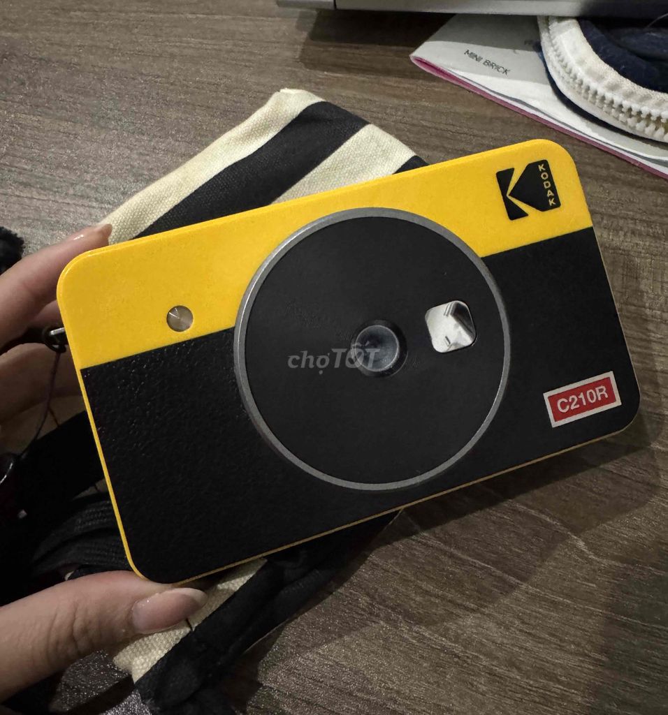 máy chụp ảnh lấy liền Kodak mini shot 2 kèm film. Mua bán Máy ảnh, Máy quay tại Quận Sơn Trà Đà Nẵng được đăng bởi Nhật Linh hình 1
