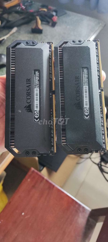 RAM Corsair Dominator 2x8GB Đen. Mua bán Linh kiện (RAM, Card...) tại Huyện Hòa Thành Tây Ninh được đăng bởi Hai Nguyen Khac hình 1