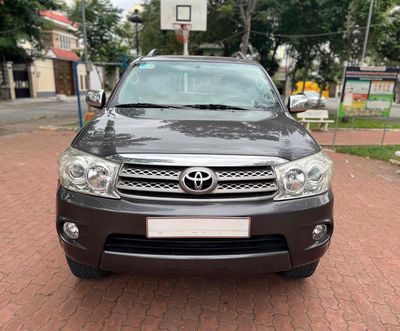 🍀 Bán Toyota Fortuner 2010 2.7V (4x4) , màu xám 🍀