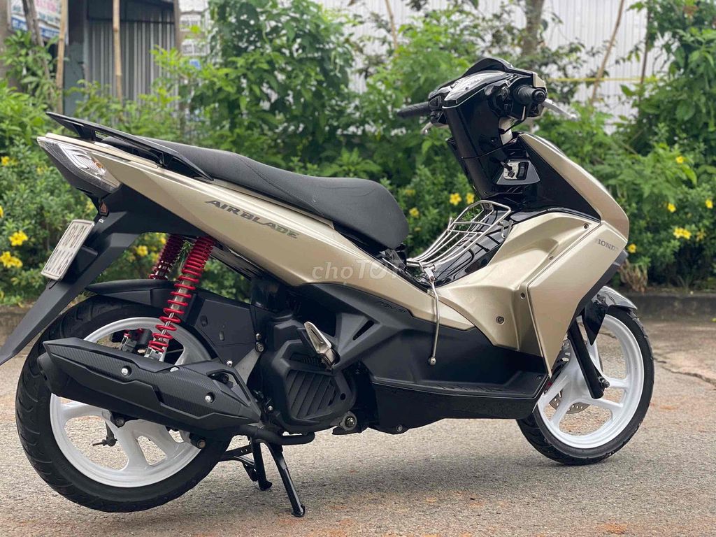 ab air blade 2013 bán hay đổi có góp xm u phong. Mua bán Xe máy tại Huyện Trảng Bom Đồng Nai được đăng bởi Của Hàng Xe Máy U Phong hình 3