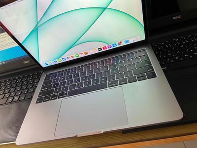 macbook pro 2017 i5/ ram 16g