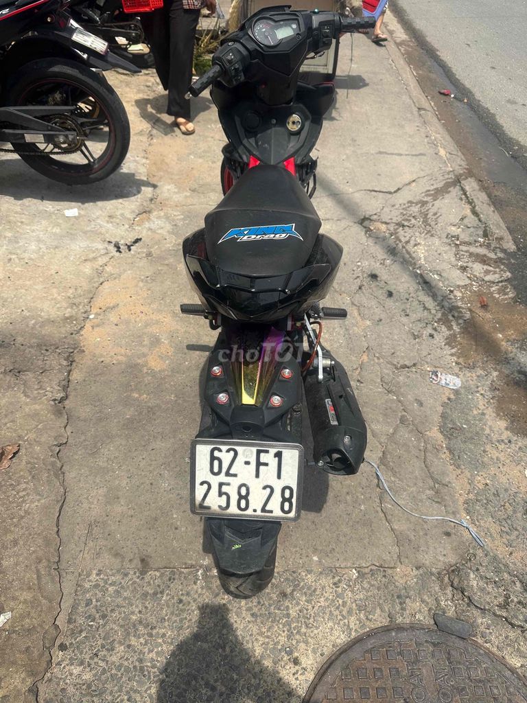 Khách gửi bán. Mua bán Xe máy tại Thành phố Dĩ An Bình Dương được đăng bởi Dương Nhất Lâm hình 1