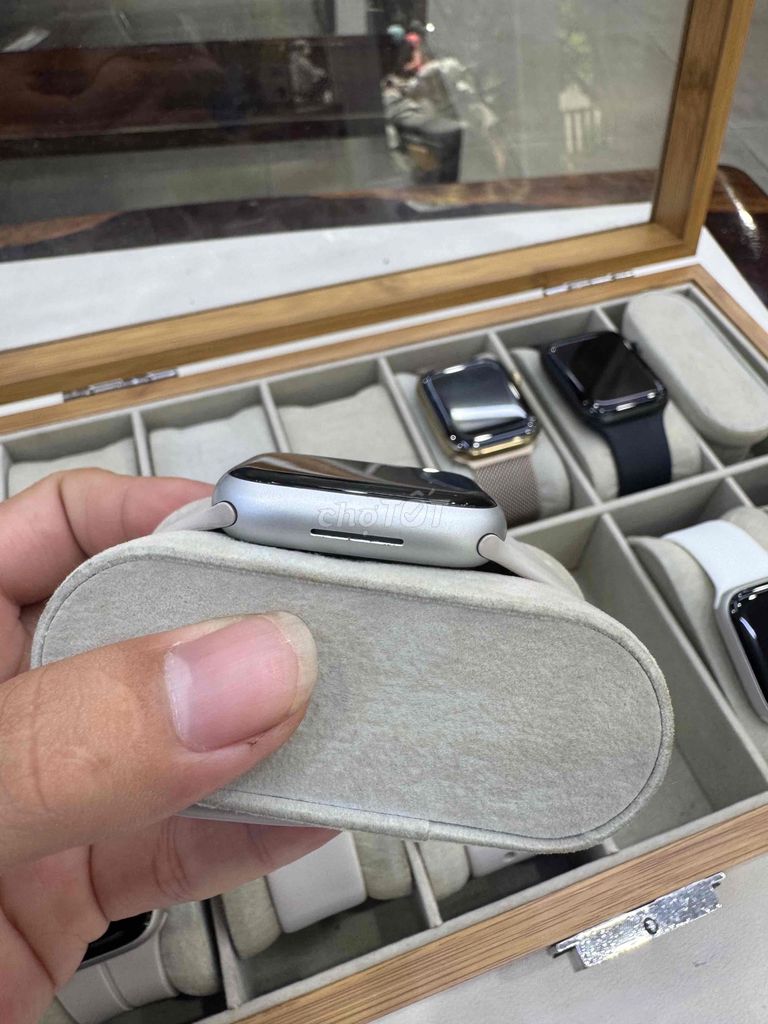 Apple Watch Series 8 41mm Trắng. Mua bán Thiết bị đeo thông minh tại Quận Thanh Khê Đà Nẵng được đăng bởi Apple Watch Chính Hãng SO1 DaNang hình 1