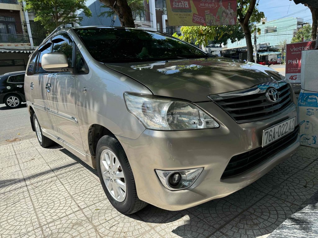 Toyota Innova 2012 E bản đủ