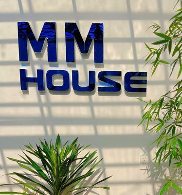 MM HOUSE
