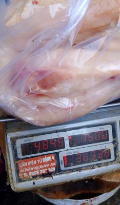 Thịt gà nóng. Mua bán Đồ ăn, thực phẩm và các loại khác tại Quận 12 Tp Hồ Chí Minh được đăng bởi TuyenPhat