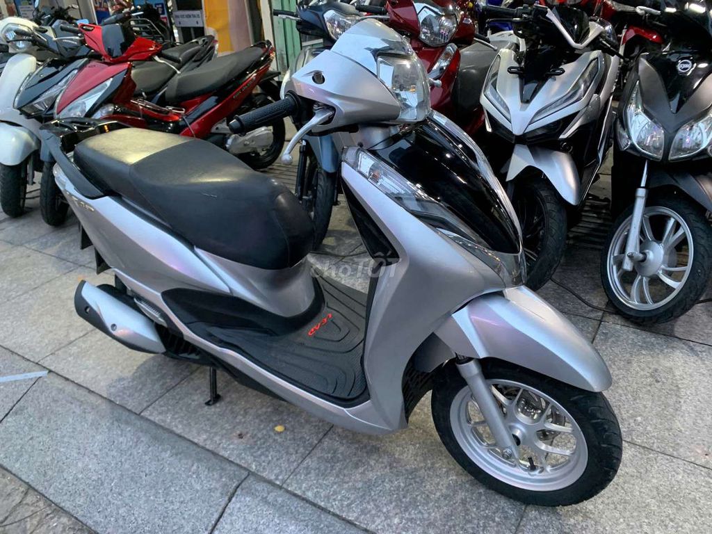 Honda Lead FI 2019 Серебристый