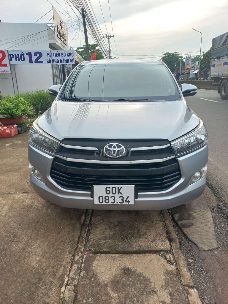 Toyota Innova 2017 2.0E - 110000 km