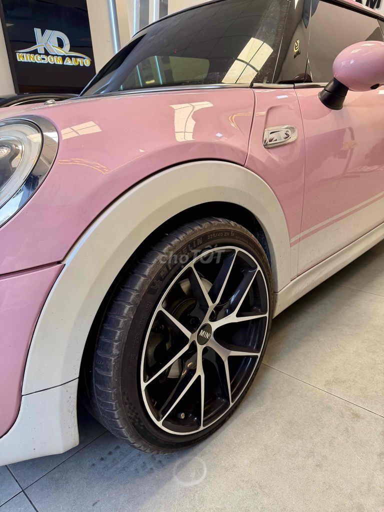 Mini Cooper S 2018 розовый 70 тыс. км
