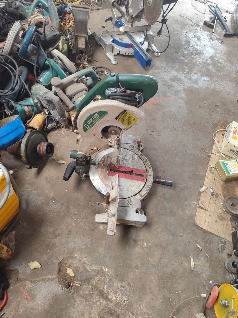 Thanh lý máy cắt nhôm. Mua bán Đồ dùng văn phòng tại Huyện Củ Chi Tp Hồ Chí Minh được đăng bởi Máy móc thanh lý giá thợ  hình 1