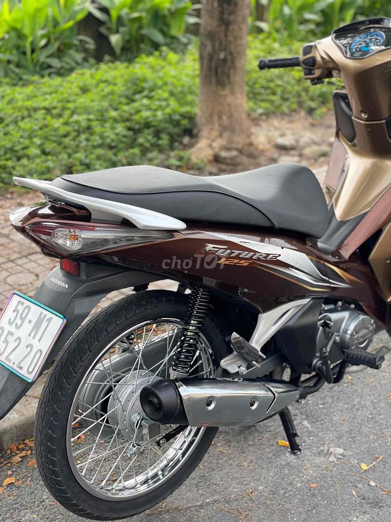 đưa trước 10 củ nhận xe. Mua bán Xe máy tại Quận 8 Tp Hồ Chí Minh được đăng bởi thái hoàng hình 6