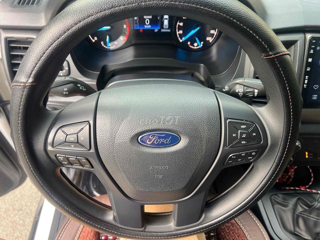 Ford Ranger 2020 XLS 2.2L 4x2 MT - 34000 km. Mua bán Ô tô tại Quận Bình Tân Tp Hồ Chí Minh được đăng bởi Lan pham  hình 8
