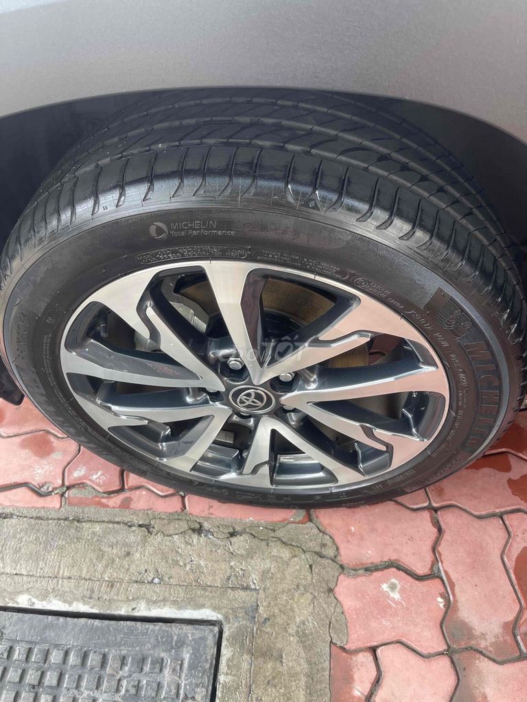 Toyota Corolla Cross 2023 Bạc 9789km. Mua bán Ô tô tại Quận 8 Tp Hồ Chí Minh được đăng bởi trung vương hình 11