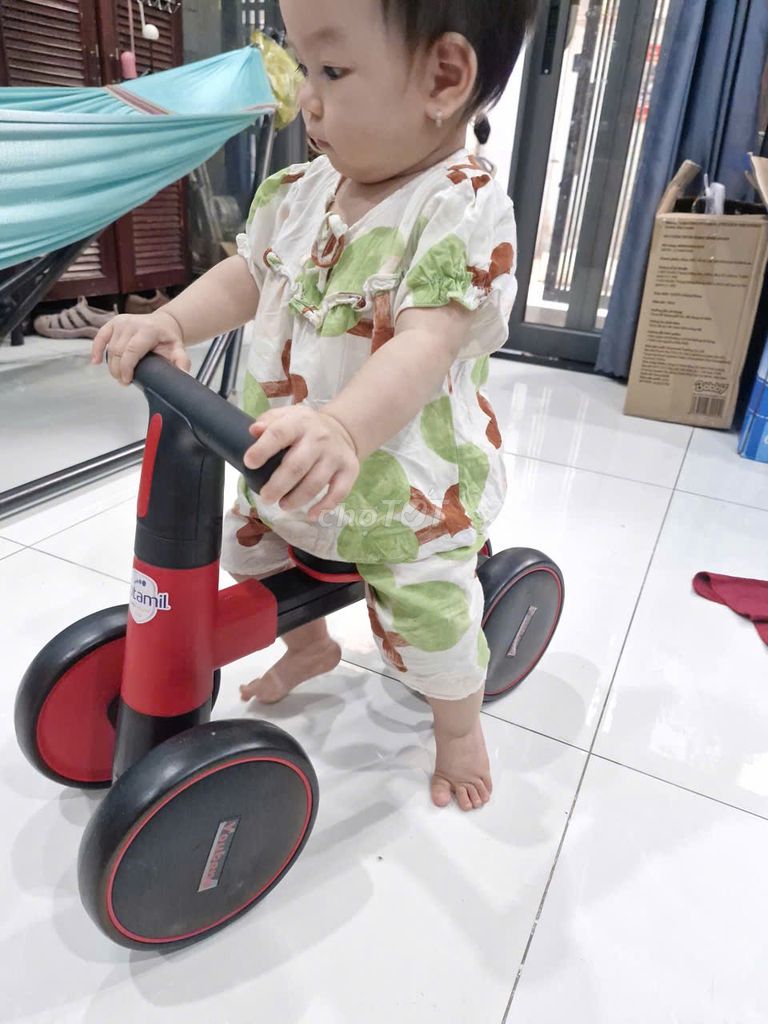 Xe chòi chân nhựa kim loại. Mua bán Mẹ và bé tại Quận Gò Vấp Tp Hồ Chí Minh được đăng bởi phan le ngoc hình 1