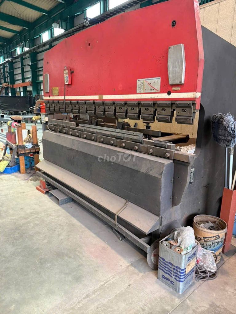 Máy chấn AMADA RG 125x3000. Mua bán Đồ chuyên dụng, Giống nuôi trồng tại Quận Bình Tân Tp Hồ Chí Minh được đăng bởi Quang Le hình 1