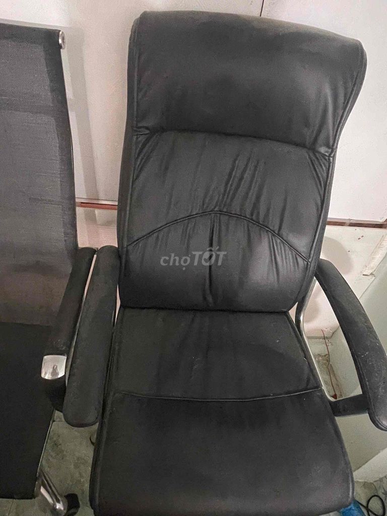 Ghế văn phòng Đen Da Lưới. Mua bán Đồ dùng văn phòng tại Huyện Nhà Bè Tp Hồ Chí Minh được đăng bởi Mí hình 1