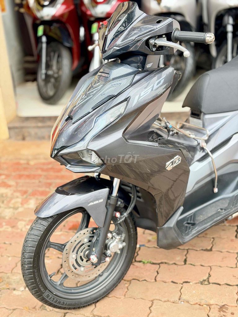 AB 150cc 2022 PHANH ABS XE ĐẸP KENG 🛵. Mua bán Xe máy tại Thành phố Buôn Ma Thuột Đắk Lắk được đăng bởi CẦM ĐỒ TUẤN ĐẠT hình 8