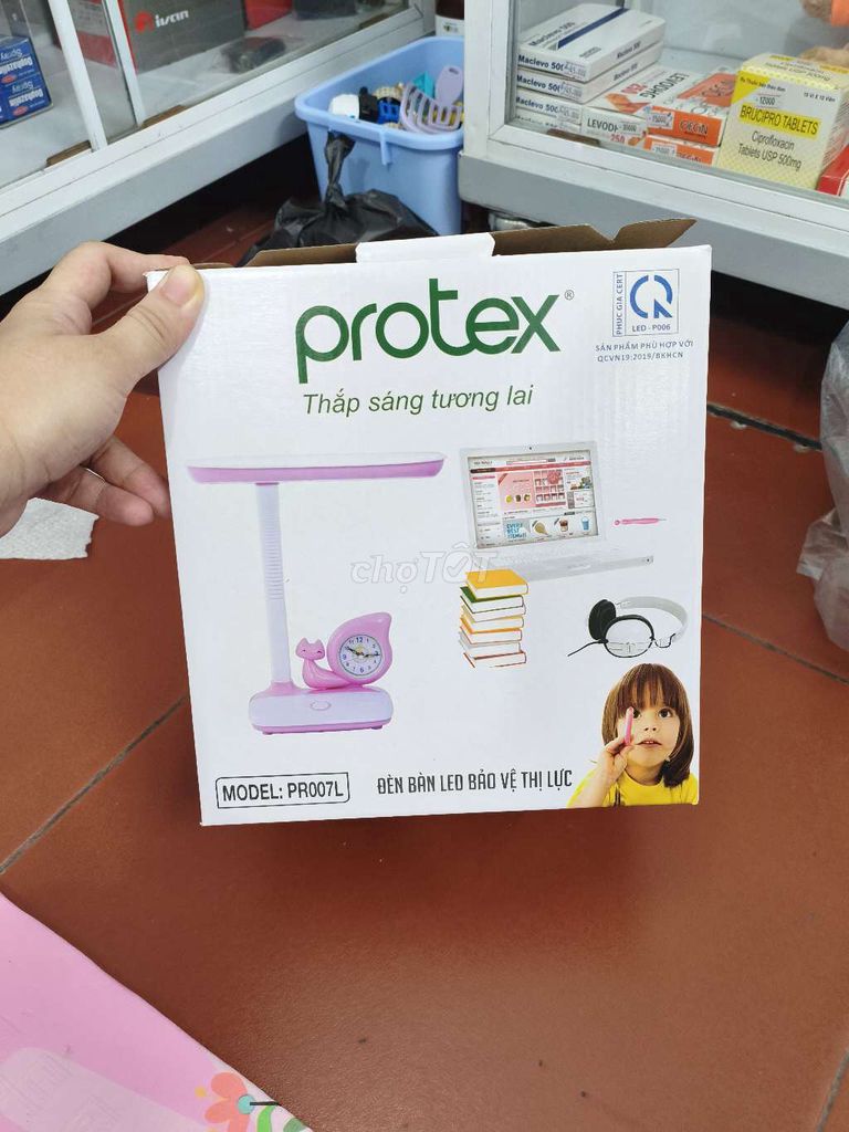 Đèn bàn LED Protex có đồng hồ Hồng Bảo vệ thị lực. Mua bán Đèn tại Quận Hoàng Mai Hà Nội được đăng bởi Nguyễn Huyền Trang hình 1