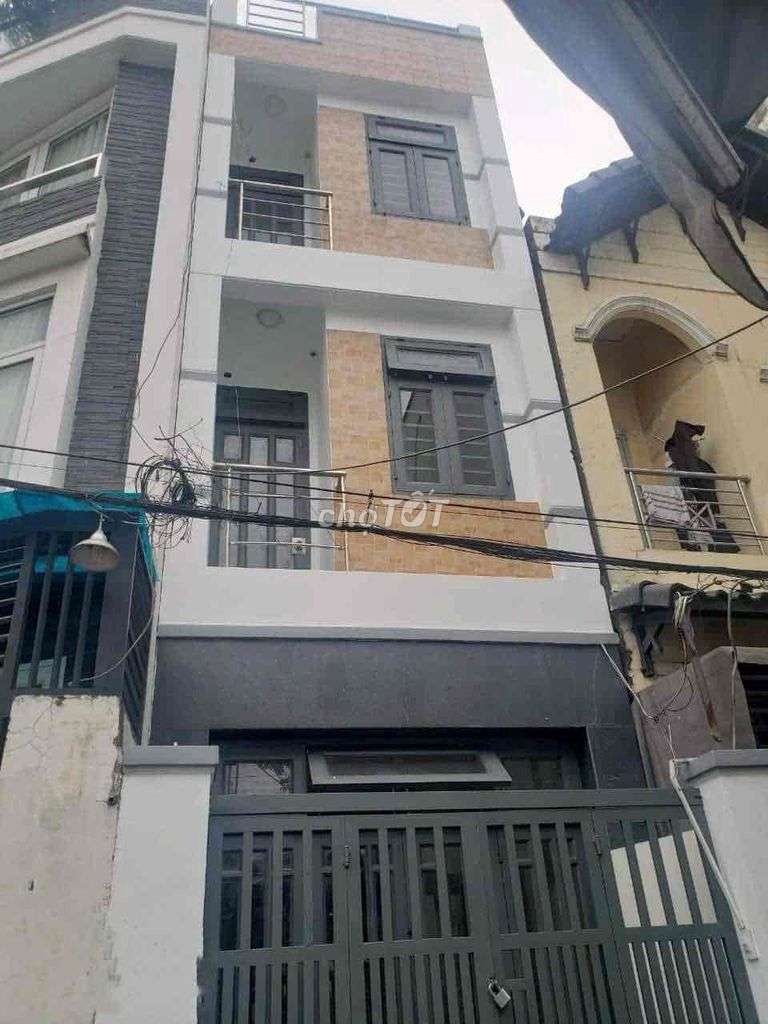 Аренда · 4 комн. · 40 м² · Quận 7, ул. Đường Trần Xuân Soạn