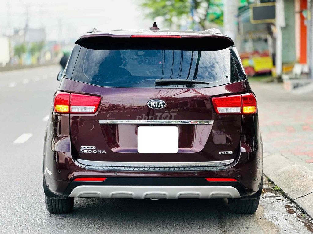 Kia Sedona 2016 Full Dầu. xe gia đình. 1 chủ.. Mua bán Ô tô tại Huyện Hóc Môn Tp Hồ Chí Minh được đăng bởi XE CỦA MỌI NHÀ AUTO 888 hình 3