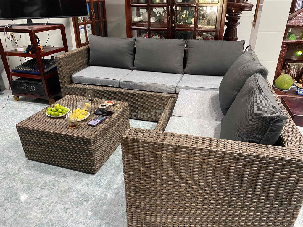 bộ sofa nhựa giả mây tồn kho (3tr4 luôn nệm)