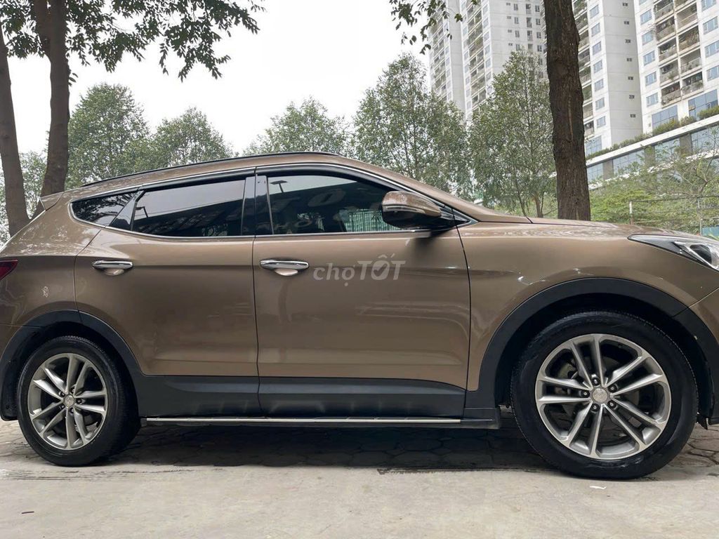 Hyundai SantaFe 2016 2.2 L 4WD FU Коричневый