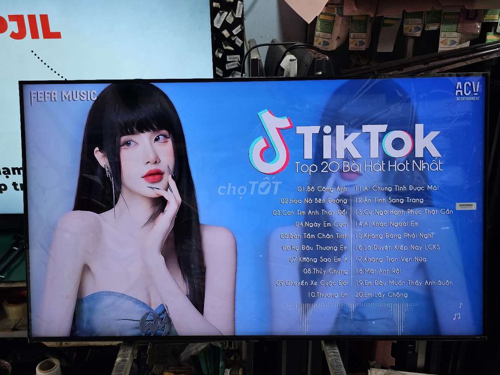 TV Samsung 4K HDR - 50"TU8100. Giọng Nói - 100Hz. Mua bán Tivi, Âm thanh tại Quận 12 Tp Hồ Chí Minh được đăng bởi Quốc Vinh hình 1
