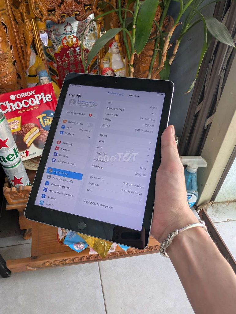 iPad Gen 7 4G 32Gb - Gen 5 Wifi 32Gb đẹp như mới. Mua bán Máy tính bảng tại Quận Hải Châu Đà Nẵng được đăng bởi thắng hình 4