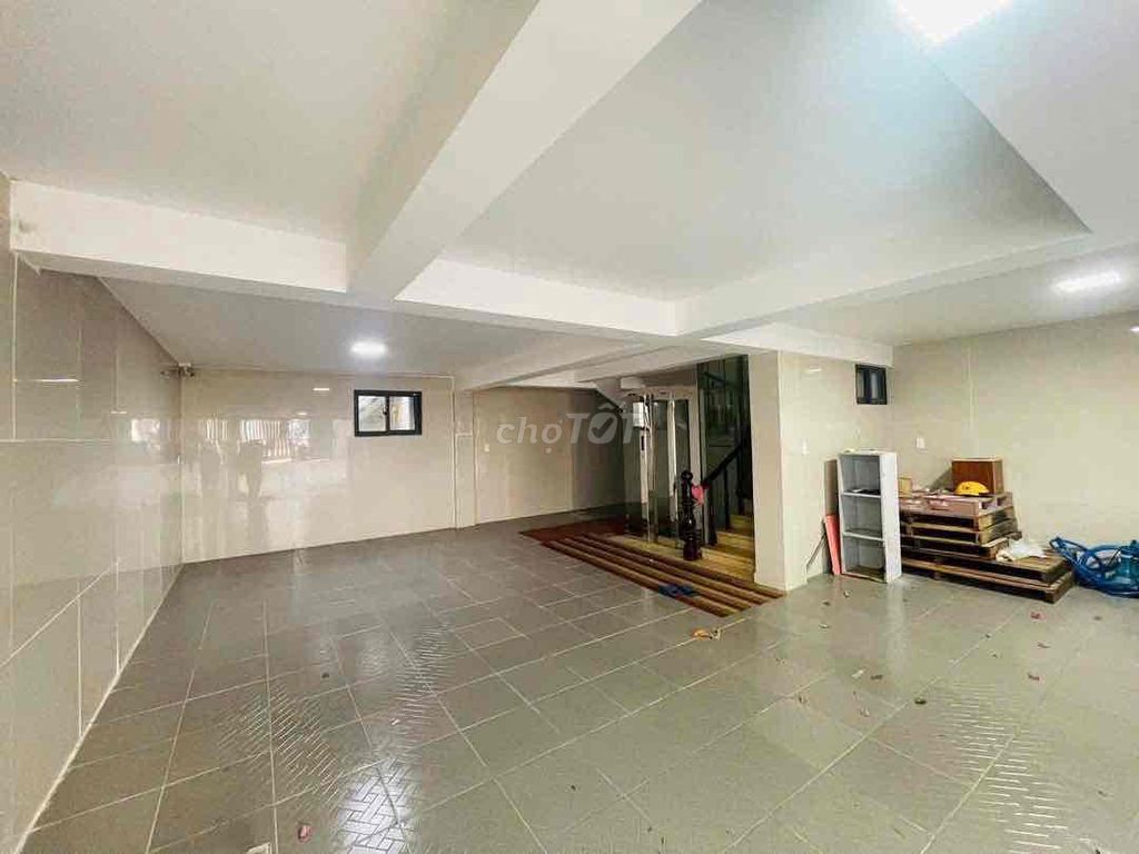 Аренда · 8 комн. · 120 м² · Thành phố Thủ Đức, ул. Đường Phạm Văn Đồng