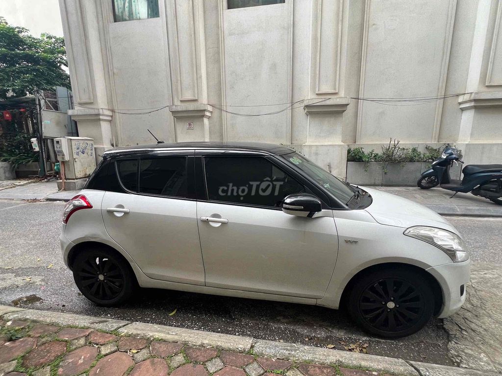 Suzuki Swift 2015 1.4 AT - 120000 km. Mua bán Ô tô tại Quận Long Biên Hà Nội được đăng bởi Le hung hình 4