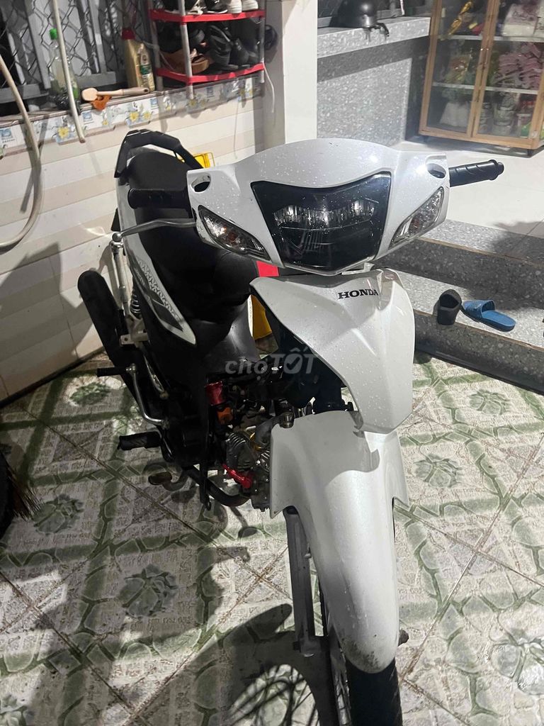 bán dùm chiếc xe cho thang em wave 110. Mua bán Xe máy tại Thị xã Phú Mỹ Bà Rịa - Vũng Tàu được đăng bởi Phước Thịnh hình 1
