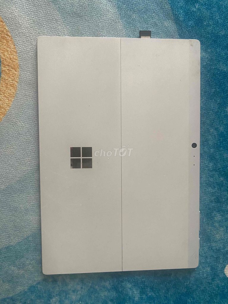 Microsoft Surface Pro 5 8GB/256GB Bạc. Mua bán Máy tính bảng tại Quận Gò Vấp Tp Hồ Chí Minh được đăng bởi Trần Dũng hình 1