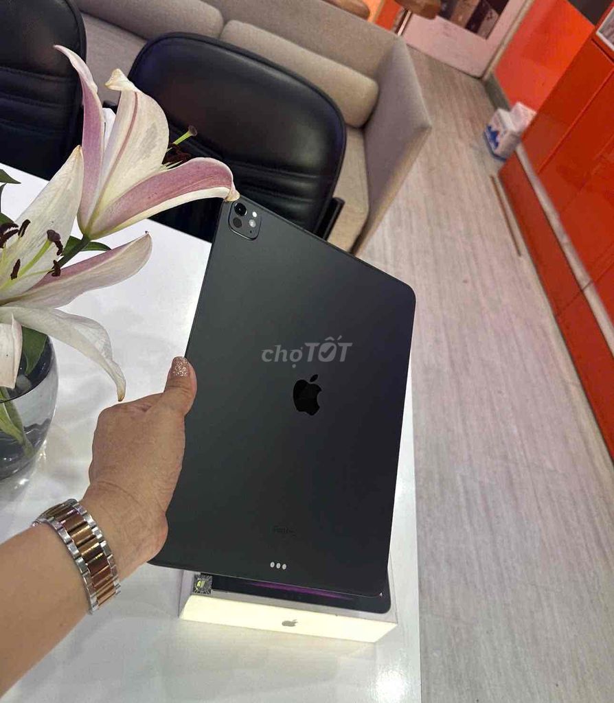 iPad Pro 11in M5 256GB Đen Like New. Mua bán Máy tính bảng tại Quận 3 Tp Hồ Chí Minh được đăng bởi Nam Á Mobile hình 1
