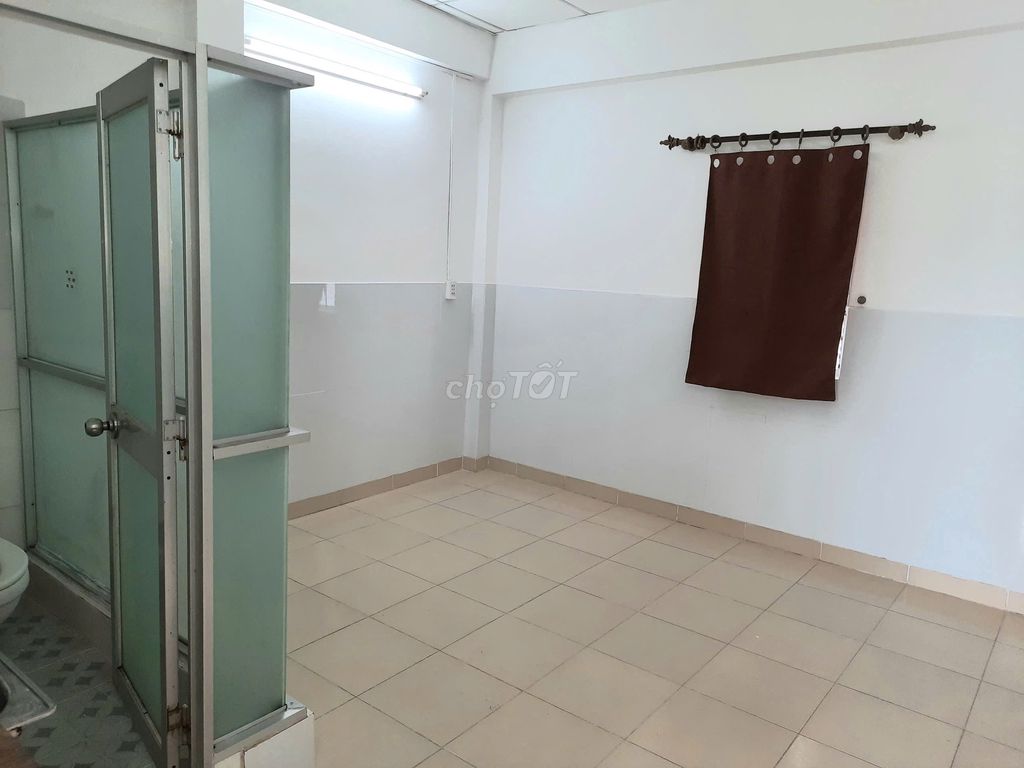 PHÒNG TRỌ MỚI THOÁNG CÓ MÁY LẠNH - ảnh 3