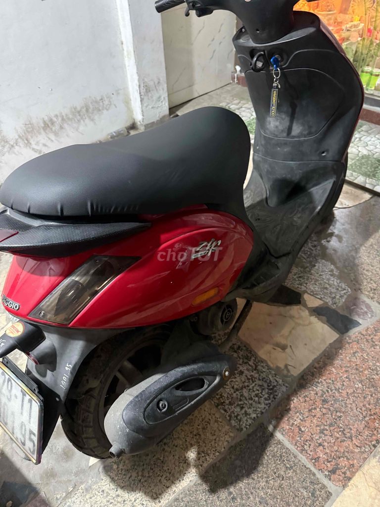 Piaggio Zip 2010 красный