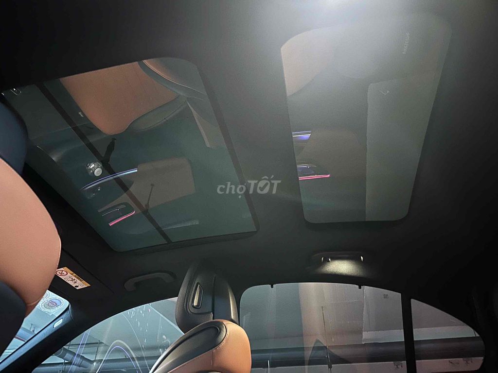 Mercedes Benz C Class 2022 C300 AMG - 6770 km. Mua bán Ô tô tại Quận 10 Tp Hồ Chí Minh được đăng bởi Thao Tien hình 2