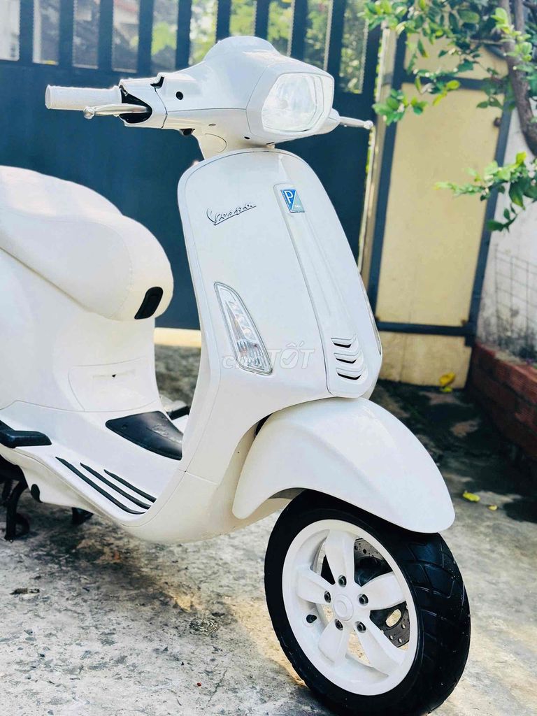 Piaggio Vespa Primavera 125CC 3VAL IE 2015 Белый