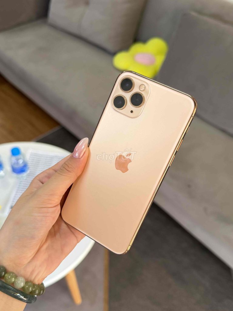 Apple iPhone 11 Pro 256GB Vàng Quốc Tế Like New. Mua bán Điện thoại tại Quận 8 Tp Hồ Chí Minh được đăng bởi TRƯỜNG MOBILE  hình 1
